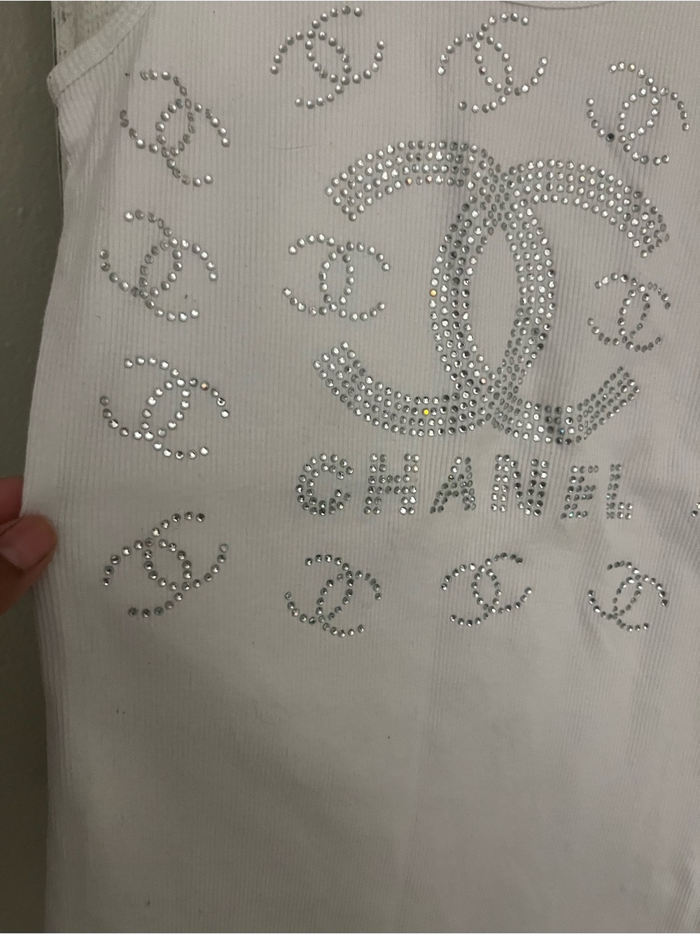 CHANEL White Rhinestone CC Logo Tank Top for woman . - Picture 3 of 3